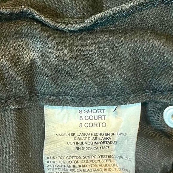 Old Navy Curvy Jeans - Picture 4 of 4